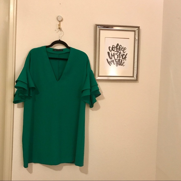 zara woman green dress